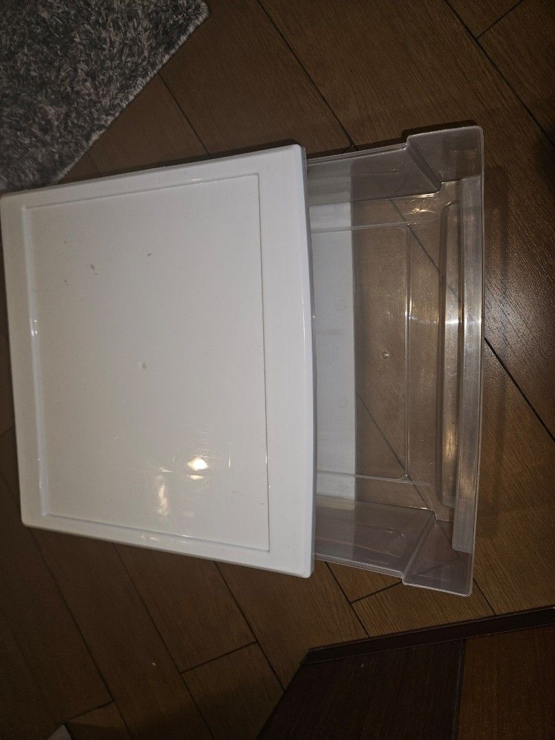 Plastic Drawer (Category: Storage Boxes & Baskets) located in Makati City. Submitted by littonton (Listing ID 1316841293, Image 3). Description: dimension 37 x35x 17cm.