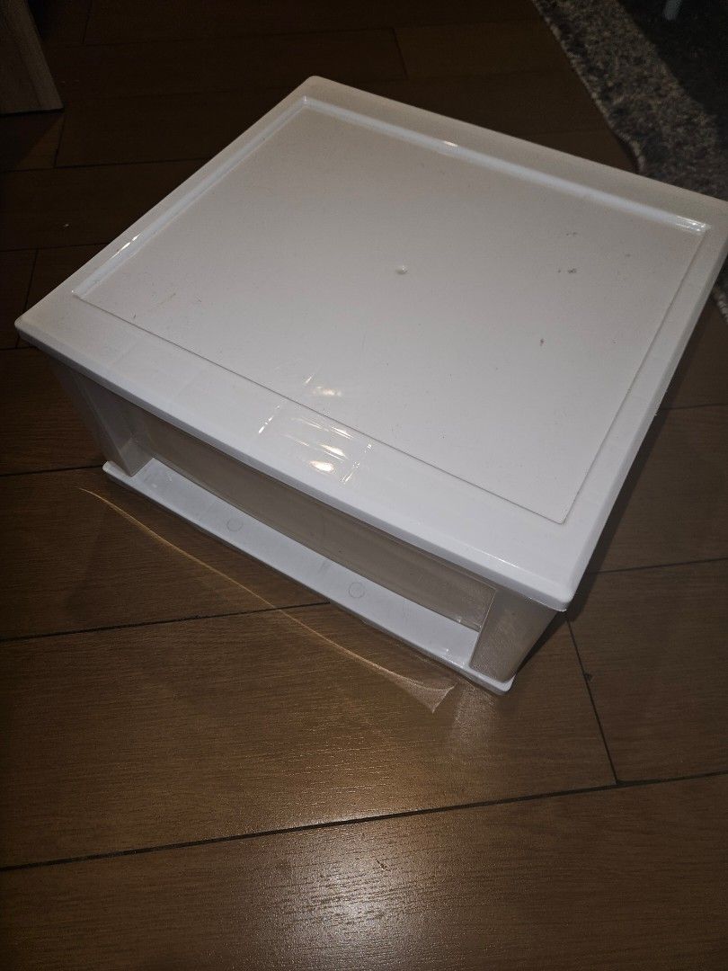 Plastic Drawer (Category: Storage Boxes & Baskets) located in Makati City. Submitted by littonton (Listing ID 1316841293, Image 2). Description: dimension 37 x35x 17cm.
