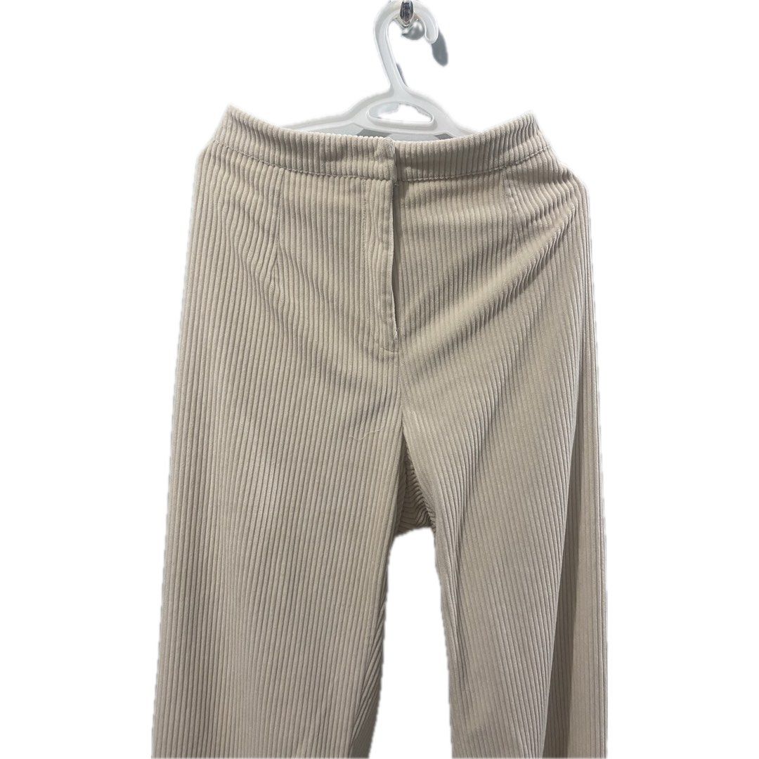PLUS SIZE Corduroy Suit 🧑‍💼 (Category: Sets or Coordinates) located in General Santos City (Dadiangas). Submitted by saisaisdeclutter (Listing ID 1316994001, Image 3). Description: Orig price: ₱1,265 Selling price: ₱500 MOP: GCASH (PAYMENT FIRST BEFORE SHIPPING PLEASE) MOD: J&T .