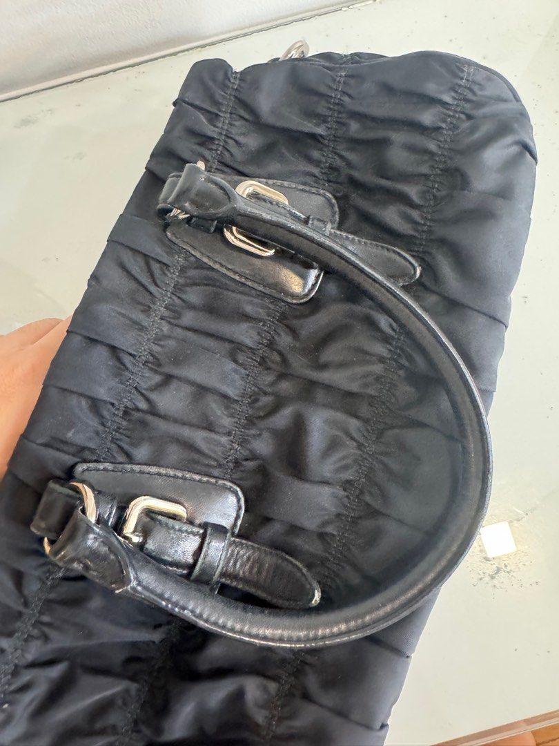 Prada tessuto (Category: Luxury Bags & Wallets) located in Quezon City. Submitted by destashingmycloset (Listing ID 1316958014, Image 2). Description: .