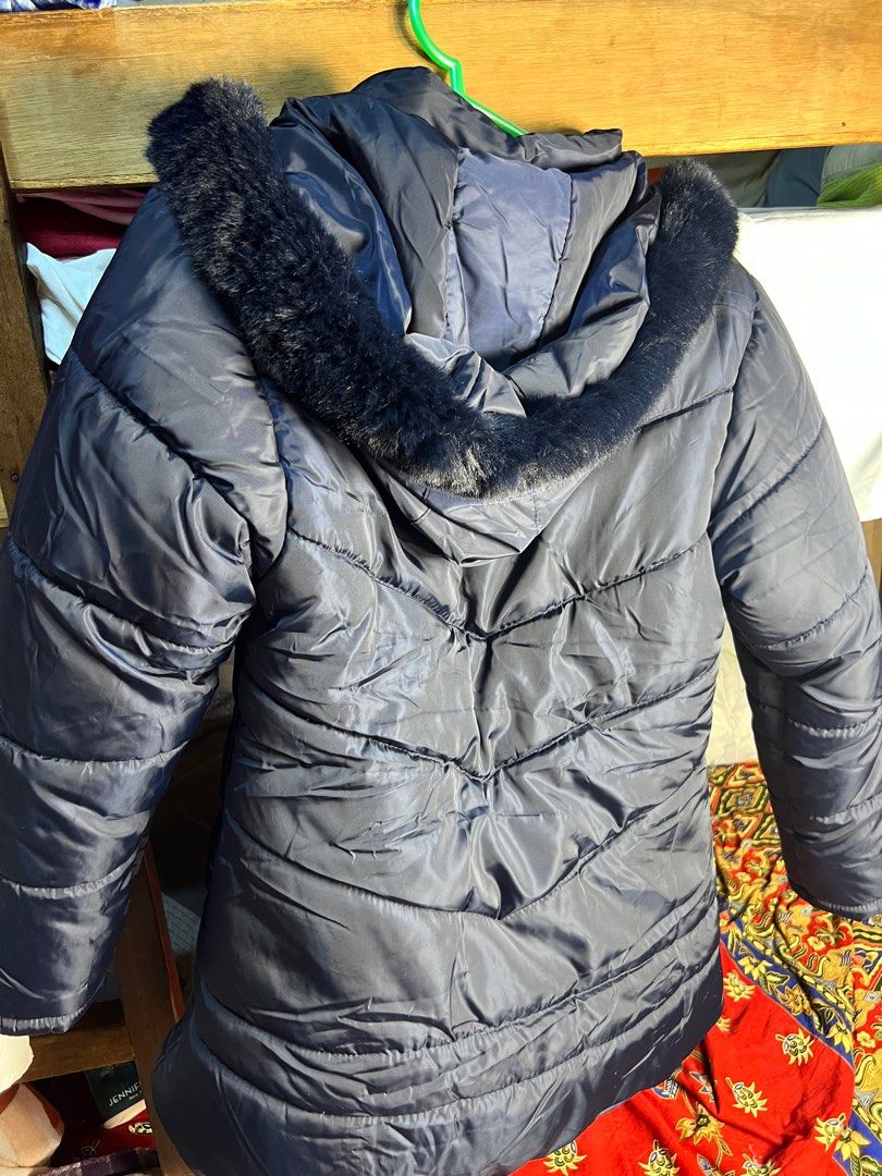 Puffer jacket (Category: Coats, Jackets and Outerwear) located in Bulacan. Submitted by aphrodite.retouch (Listing ID 1316923932, Image 3). Description: Good as new, once wear lang. dm for when worn pictures!.