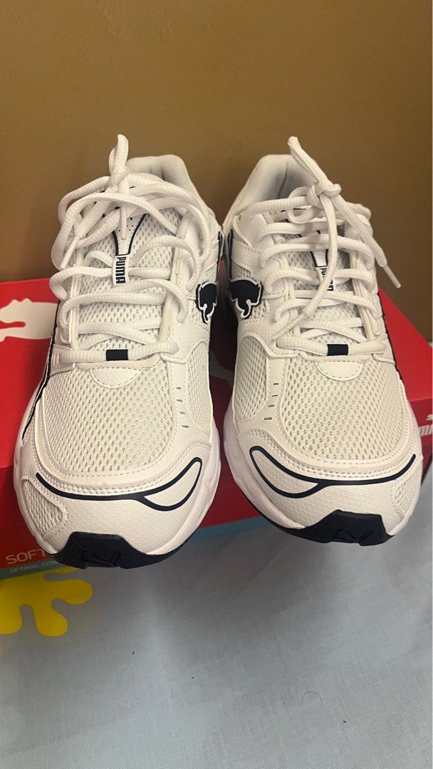 Puma Axis white peacoat Men s Fashion Footwear Sneakers on Carousell