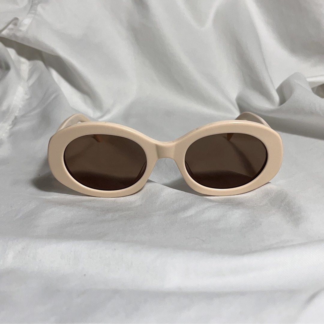 特別価格 CELINE サングラス CL40100U 52-17-145 小物