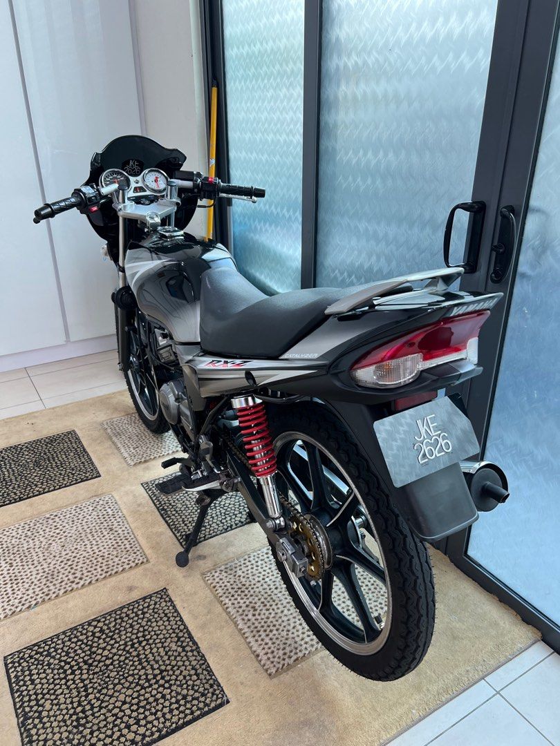 Rxz Catalyzer Hitam Skala 2009 Motorbikes On Carousell