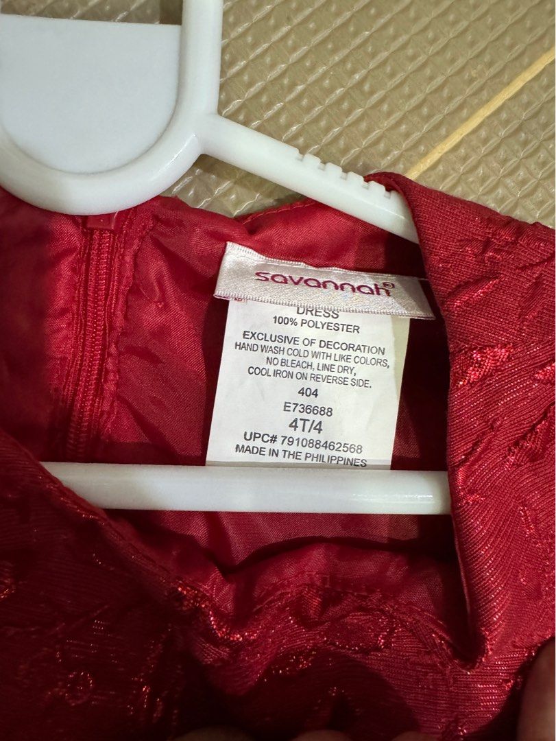 Savannah red brocade dress 4T (Category: Babies & Kids Fashion) located in Quezon City. Submitted by simonescloset28 (Listing ID 1316912434, Image 2). Description: .