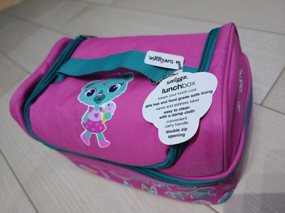 Smiggle sandwich box top