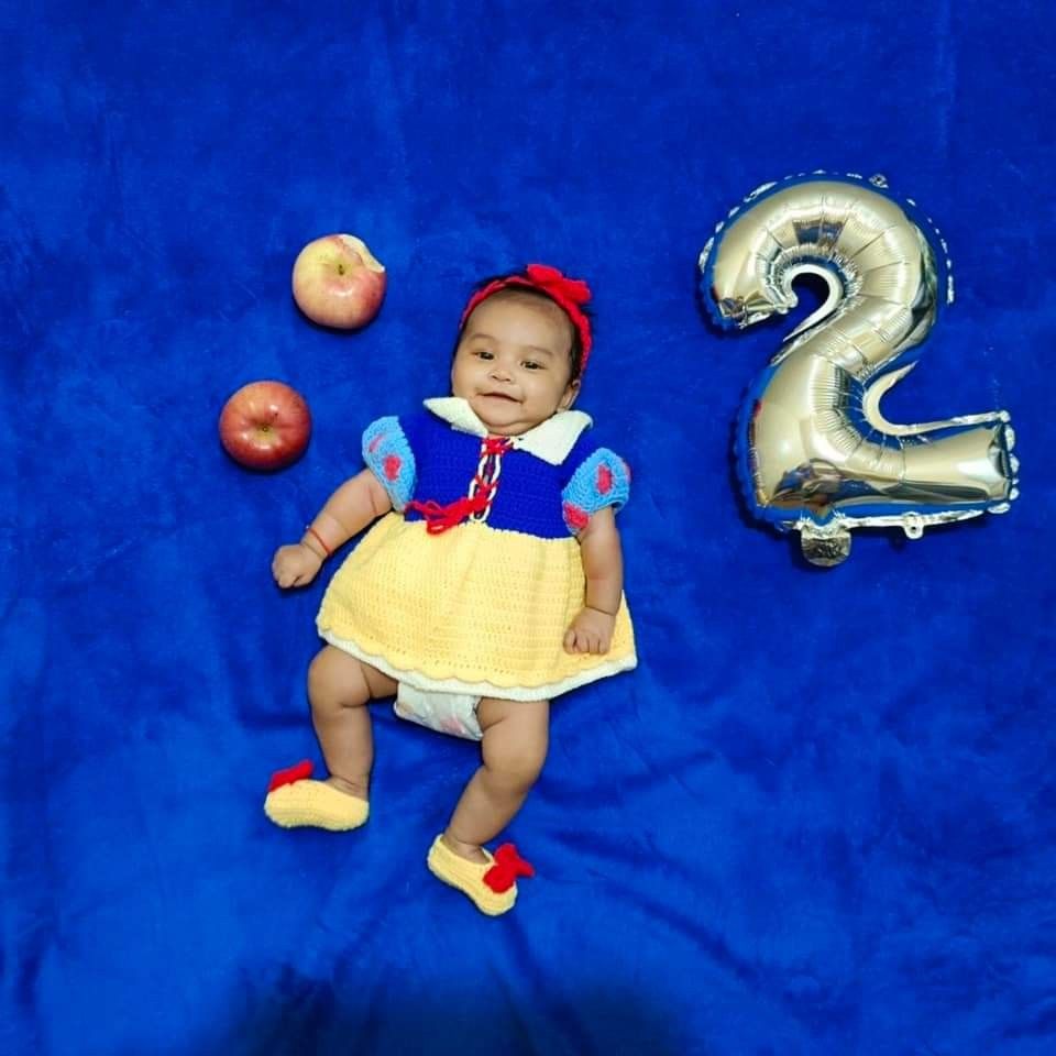 Snow white baby milestone costume (Category: Babies & Kids Fashion) located in Manila. Submitted by keithtyra (Listing ID 1316931075, Image 2). Description: isang beses lang po nagamit 1-3months.
