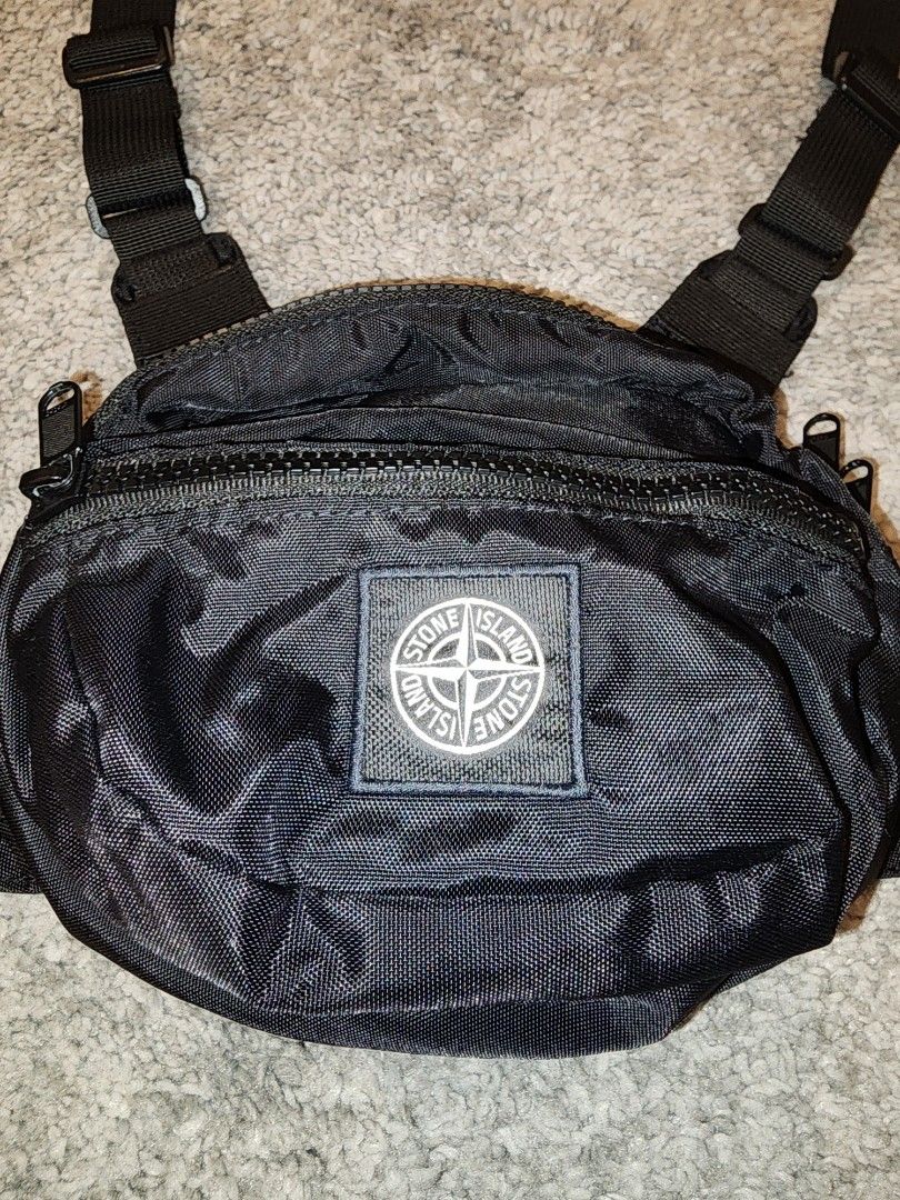 Stone island chest bag hotsell