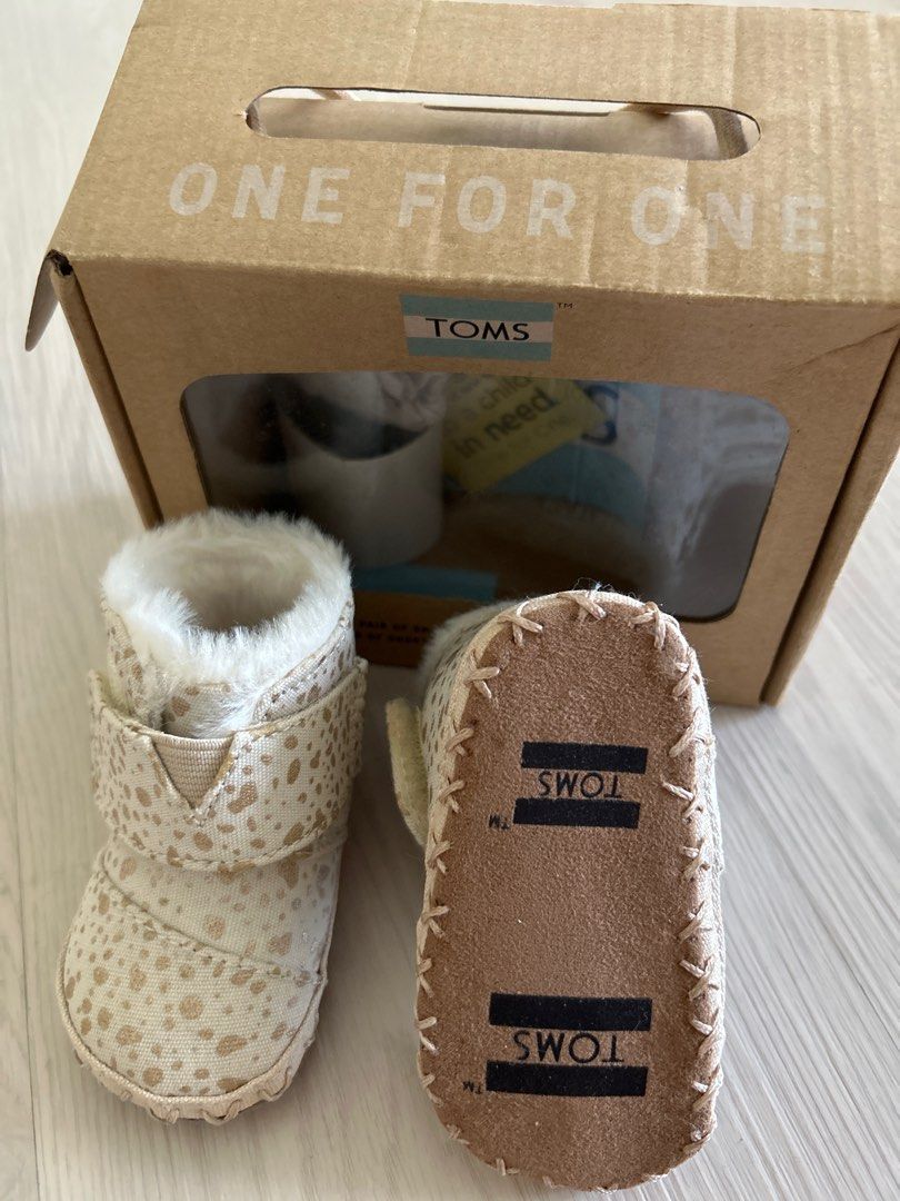 Toms baby booties hotsell