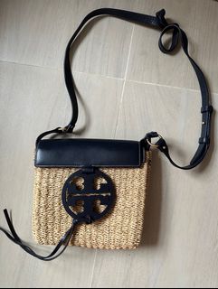 （分類：）位於 。 由 klchannnn 提交（商品編號 1316888250，圖片 1）。簡介： 。