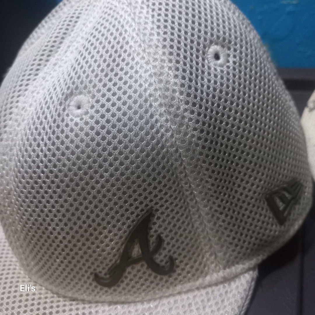 Vintage New Era. Fitted cap. (Category: Caps & Hats) located in Quezon City. Submitted by ceegee30 (Listing ID 1316999415, Image 1). Description: 57cm New era fitted cap..