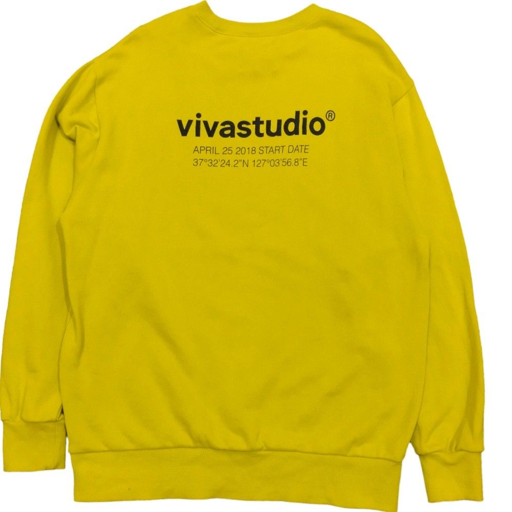 VIVASTUDIO（ビバスタジオ）の「XLARGE × VIVASTUDIO CREWNECK