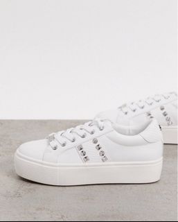 (Category: ) located in . Submitted by bugs_closet (Listing ID 1316932514, Image 1). Description: .