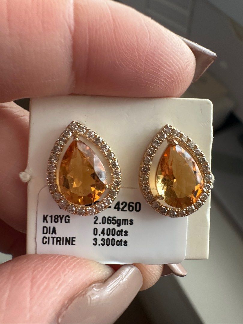 18k gold earrings (Category: Earrings) located in Singapore. Submitted by gemsandjewelry (Listing ID 1317028362, Image 3). Description: Old price Sale sale sale………..18k Japan gold details in the picture is a real natural diamond and 3.300 carat cetrin stone..can negotiate .