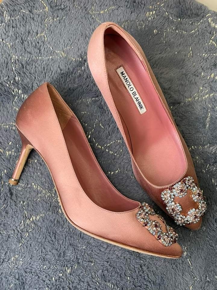 Hangisi heels deals