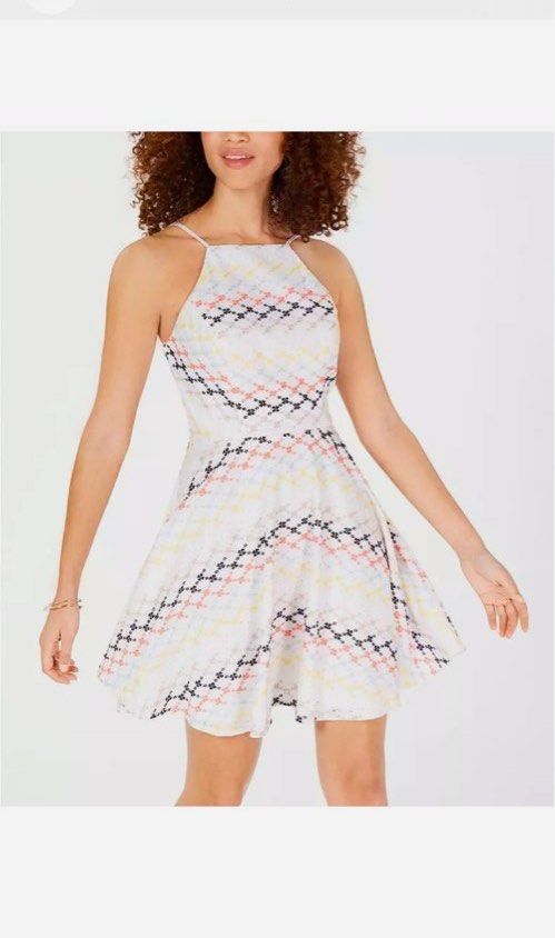 City studio daytime dress shop