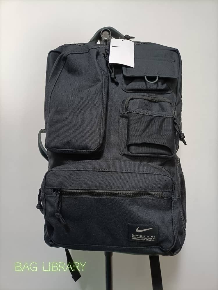 mens nike utility
