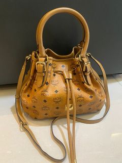 (Kategori: ) berada di . Dikirim oleh tokoibu (ID iklan 1317152768, Gambar 1). Deskripsi: .