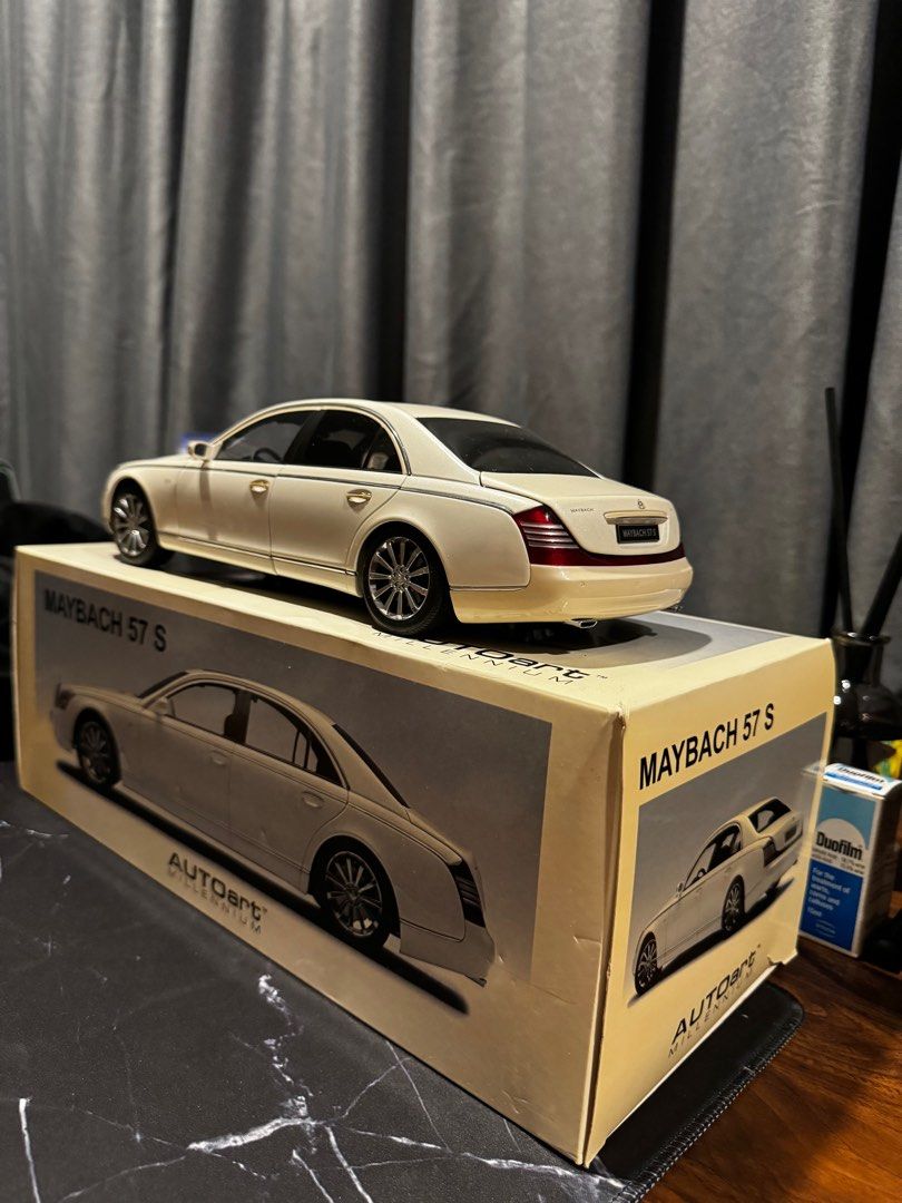 AutoArt Maybach White 1/18, Hobbies & Toys, Toys & Games on Carousell