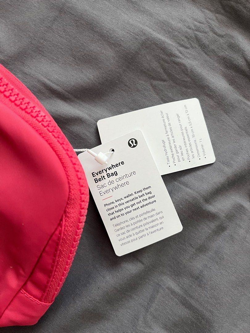 lululemon 2l belt bag black gold lululemon athletica | Bags | Lululemon Athletica Black Crossbody Micro Belt  Bag With Gold Hardware 2l