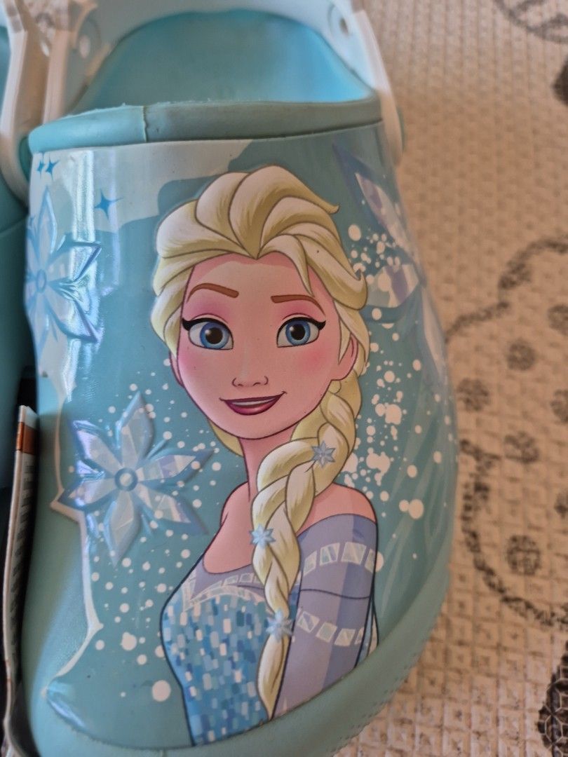 Elsa light up crocs on sale
