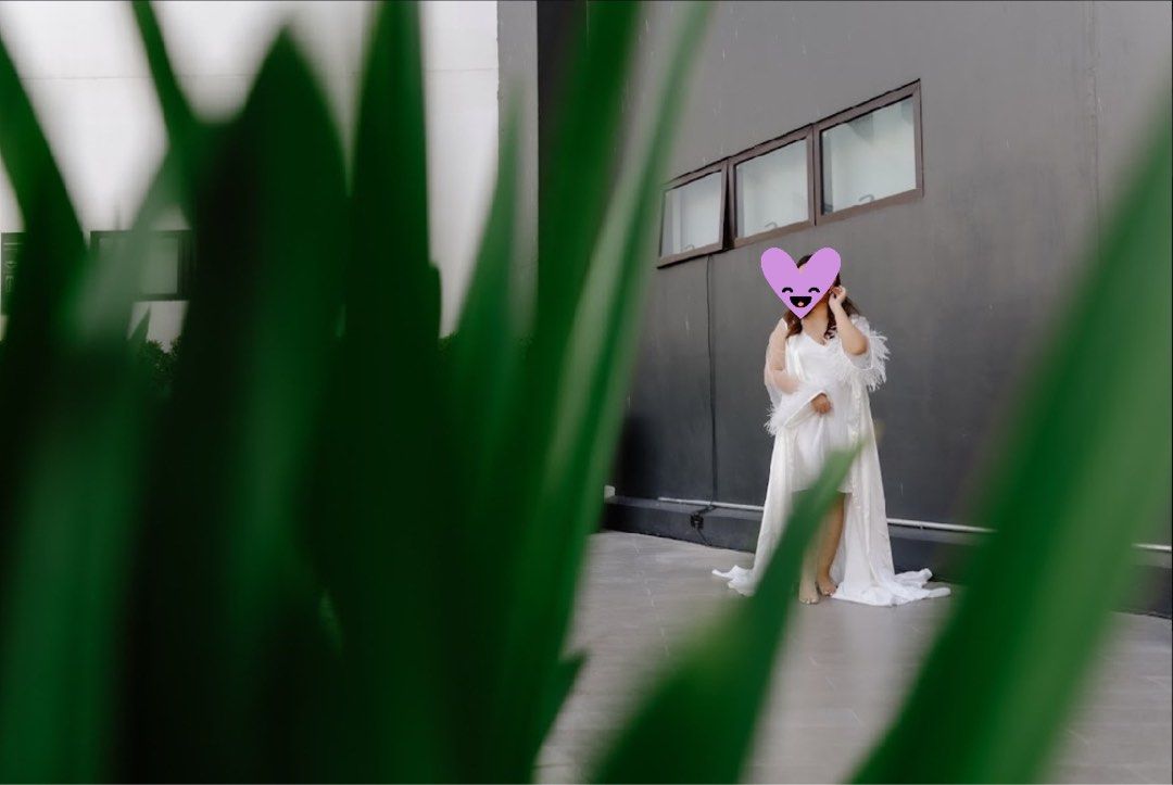 Bridal Robe (Eve the Label - Evita) (Category: Undergarments & Loungewear) located in Las Pinas. Submitted by marielle.quodala (Listing ID 1317064579, Image 2). Description: Used only once (for bridal prep photos) Original price: 7500 Size: Medium .