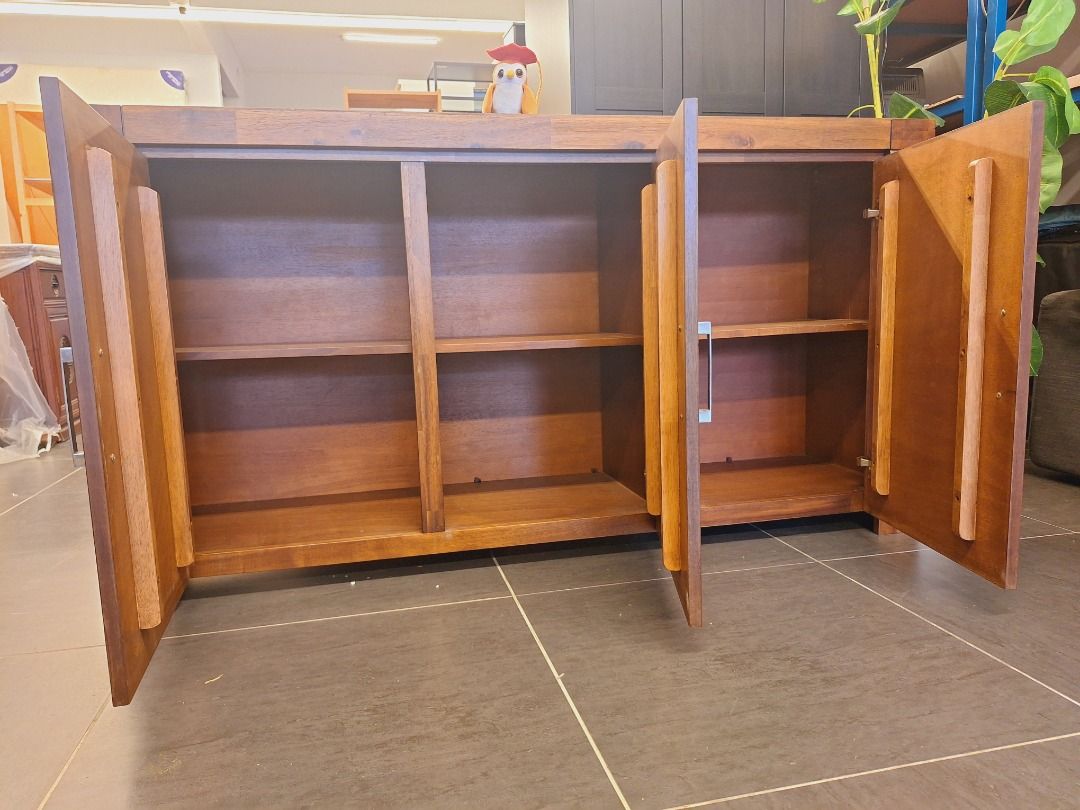 Checkered Solid Acacia Wood 3-door Buffet Sideboard | Kabinet Sisi ...