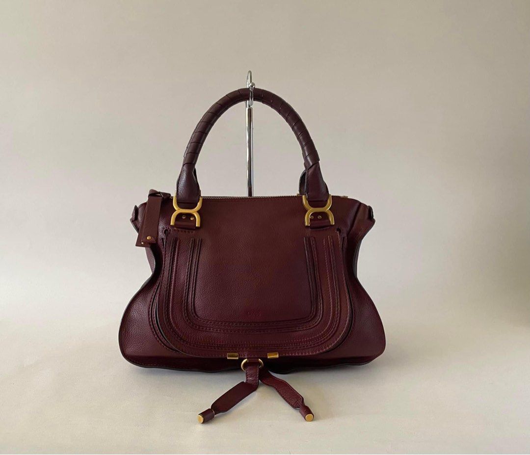 Chloe Marcie Medium (Category: Luxury Bags & Wallets) located in Manila. Submitted by bagislifeshop (Listing ID 1317039927, Image 1). Description: .
