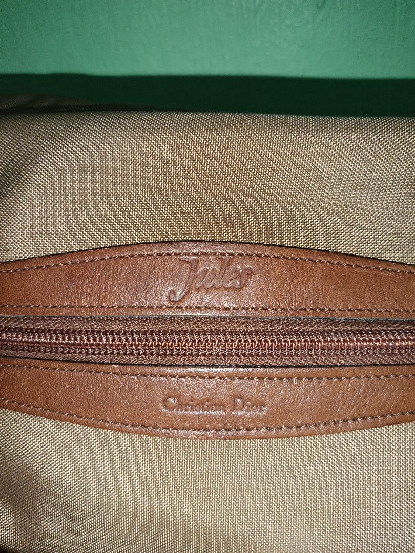 Christian Dior Beltbag (Category: Luxury Bags & Wallets) located in San Pedro. Submitted by karensofia82832 (Listing ID 1317161793, Image 2). Description: no major flaws sign of used only📌 no strap📌 material:nylon/leather pwedi gawing pouch📌 mop:gkash mod:lalamove,sco📌.