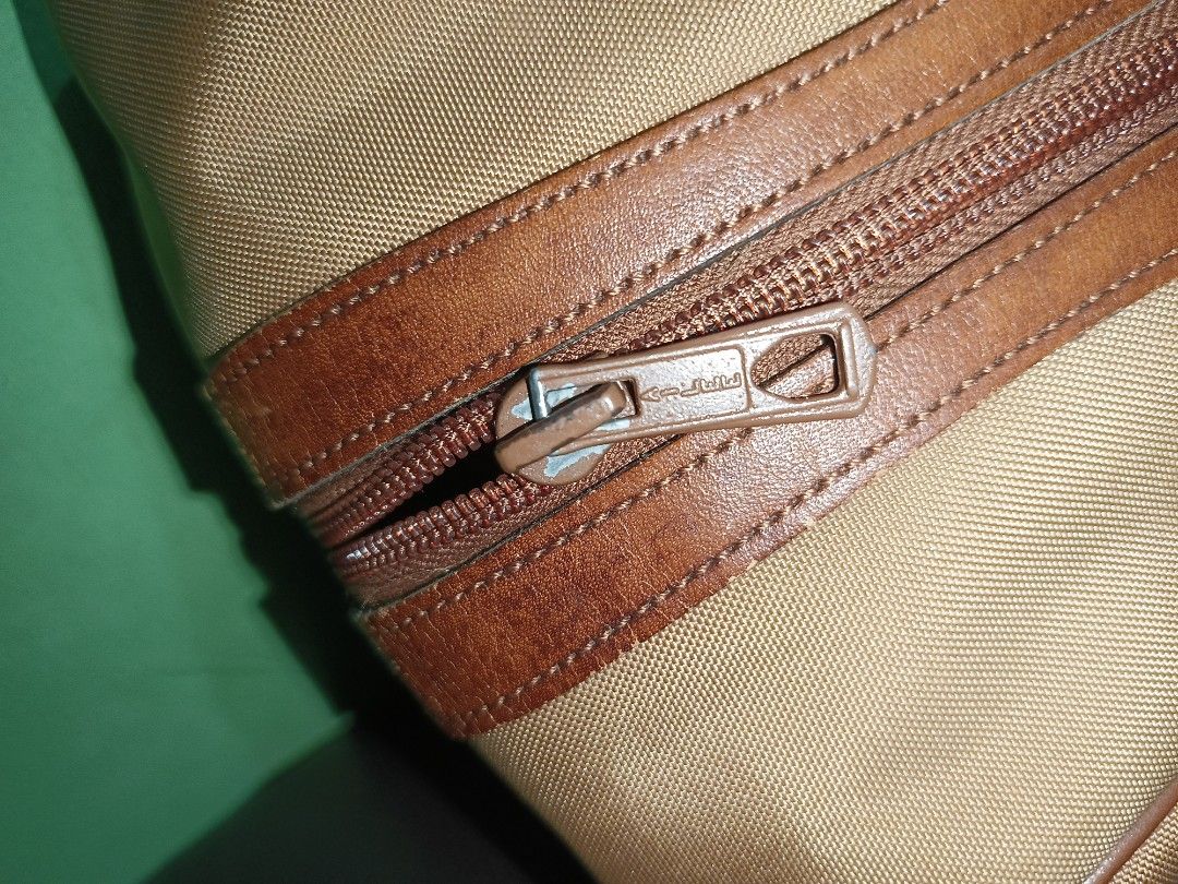 Christian Dior Beltbag (Category: Luxury Bags & Wallets) located in San Pedro. Submitted by karensofia82832 (Listing ID 1317161793, Image 3). Description: no major flaws sign of used only📌 no strap📌 material:nylon/leather pwedi gawing pouch📌 mop:gkash mod:lalamove,sco📌.