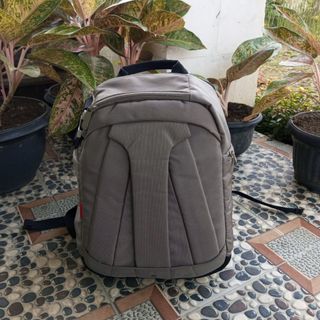(Kategori: ) berada di . Dikirim oleh besemahsecondstore (ID iklan 1317008041, Gambar 1). Deskripsi: .