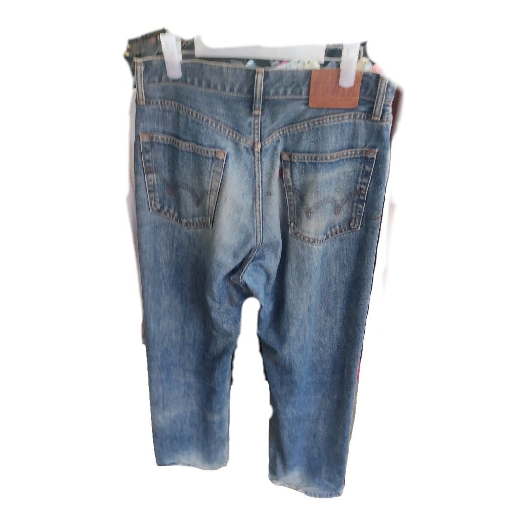 Edwin 503 Regular (Category: Jeans) located in Alor Setar. Submitted by bobby_lues (Listing ID 1317113501, Image 2). Description: 💸 PRICE : RM 45 ❗ NEGO SAMPAI JADI ❗ 📏 MEASUREMENT (inch) : PINGGANG : 30 LABUH : 40 KAKI : 9 CAWAT : 14 👖 CONDITION: 9/10 💫 🚛 POSTAGE : +RM 8 ( SEMENANJUNG) / + RM15 ( SABAH & SARAWAK) ☎️📞 CHAT ME QUICKLY IF INTERESTED ❗.