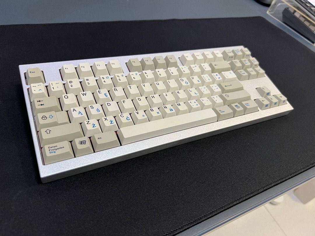 キーボード Geonworks F1-722 x Prime Classic Black & Gold - Geon F1-722 Build ASMR - YouTube