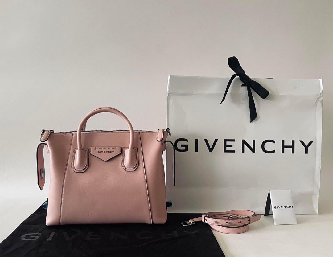 Givenchy Small Antigona Soft (Category: Luxury Bags & Wallets) located in Manila. Submitted by bagislifeshop (Listing ID 1317040743, Image 1). Description: Store Price 130,000 Plus.