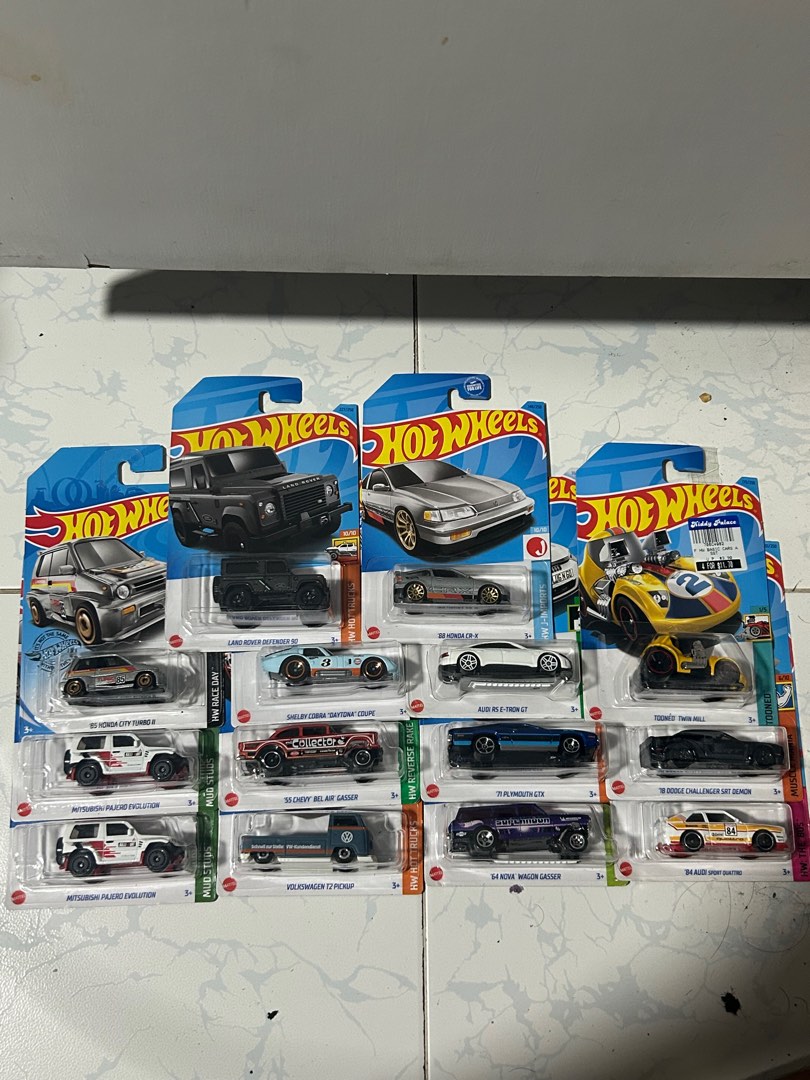 Hot Wheels lot CHECK DESCRIPTION