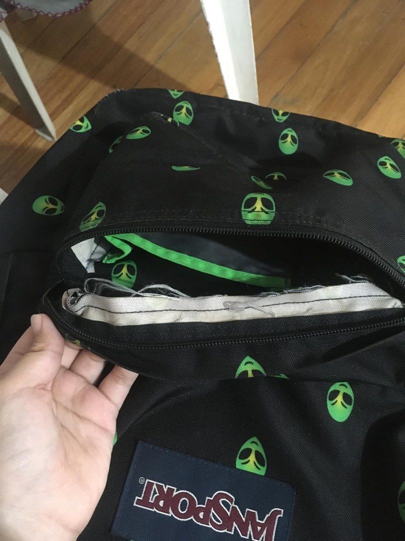 Jansport alien top