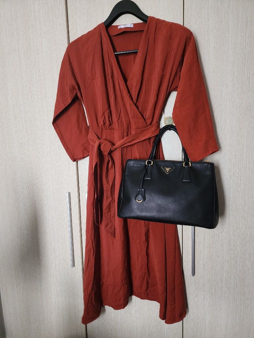 knee length dresses for ladies Women's Merino 200 Granary Sleeveless V Neck Dress