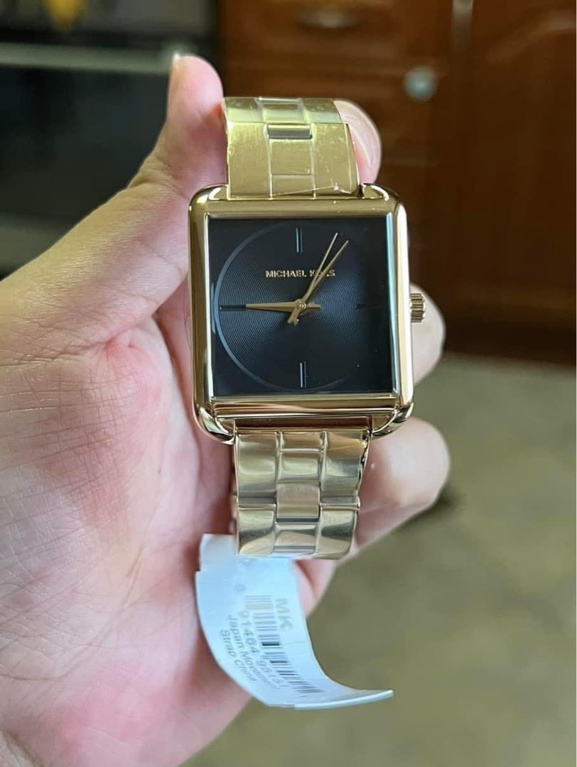 MK LAKE GOLD BLACK DIAL WOMEN AUTHENTIC WATCH Women s Fashion Watches Accessories Watches on Carousell