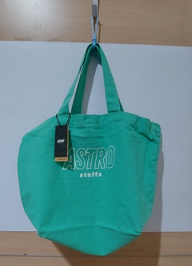 New Astro Stuff Holiday Tote Bag, Fesyen Wanita, Tas