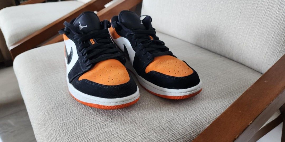 jordan 1 low shattered backboard on feet