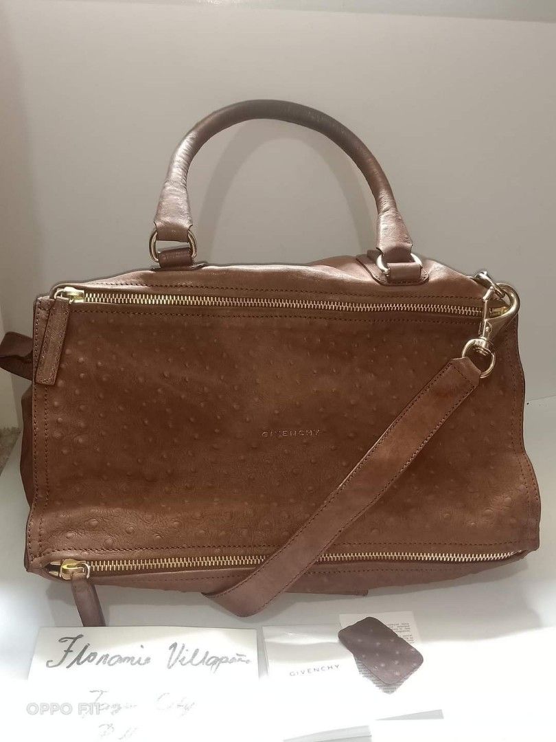 orig.givenchy Pandora (Category: Luxury Bags & Wallets) located in Tagum. Submitted by luxbagelyas (Listing ID 1317055000, Image 1). Description: No major flaws Good condition sign of use only maganda pa Large size Japan item Guaranteed orig.