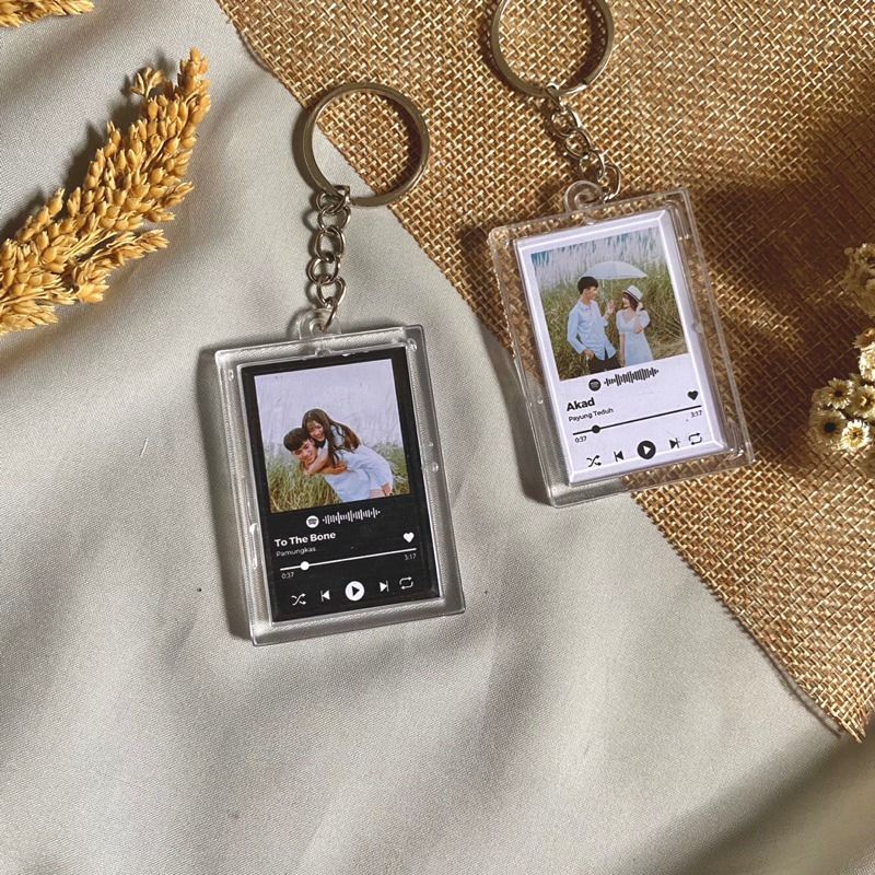 SCAN Custom With Photo Spotify Keychain Ganci Acrylic Custom Design Spotify Polaroid Full Frame Photo