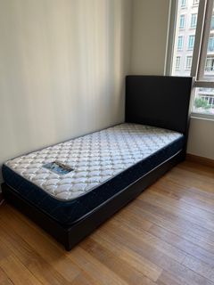 (Category: ) located in . Submitted by em346 (Listing ID 1317010588, Image 1). Description: .