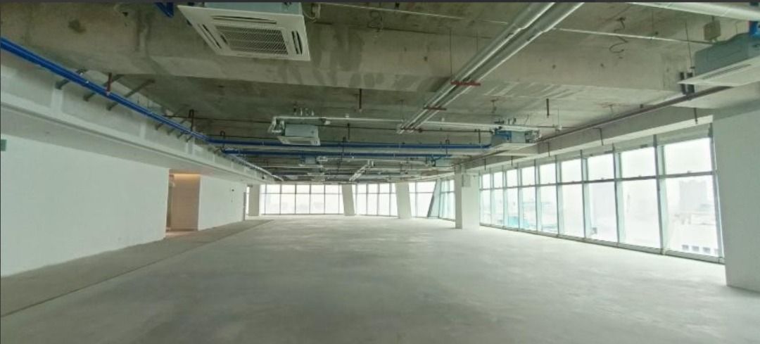 Spacious Office Space for Rent in EXQUADRA TOWER (Category: Commercial) located in Makati City. Submitted by santosmarialourdes (Listing ID 1317110712, Image 1). Description: Handover Condition: Bare Shell with smooth cement floors ready for final flooring AVAILABILITY AS OF JULY 16, 2024 1. LOW ZONE: 22ND FLR - Whole Floor - 2,011.79 sqm. 21ST FLR - Half Floor - 993.54 sqm. 20TH FLR - Half Floor - 996.04 sqm. 19TH FLR - Units 1,4,5,6, & 8 - 1,21