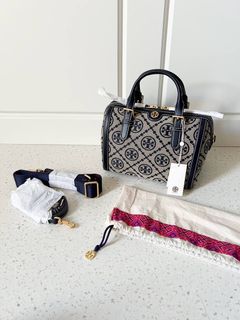 (Kategori: ) berada di . Dikirim oleh luxurypreloved24 (ID iklan 1317081381, Gambar 1). Deskripsi: .