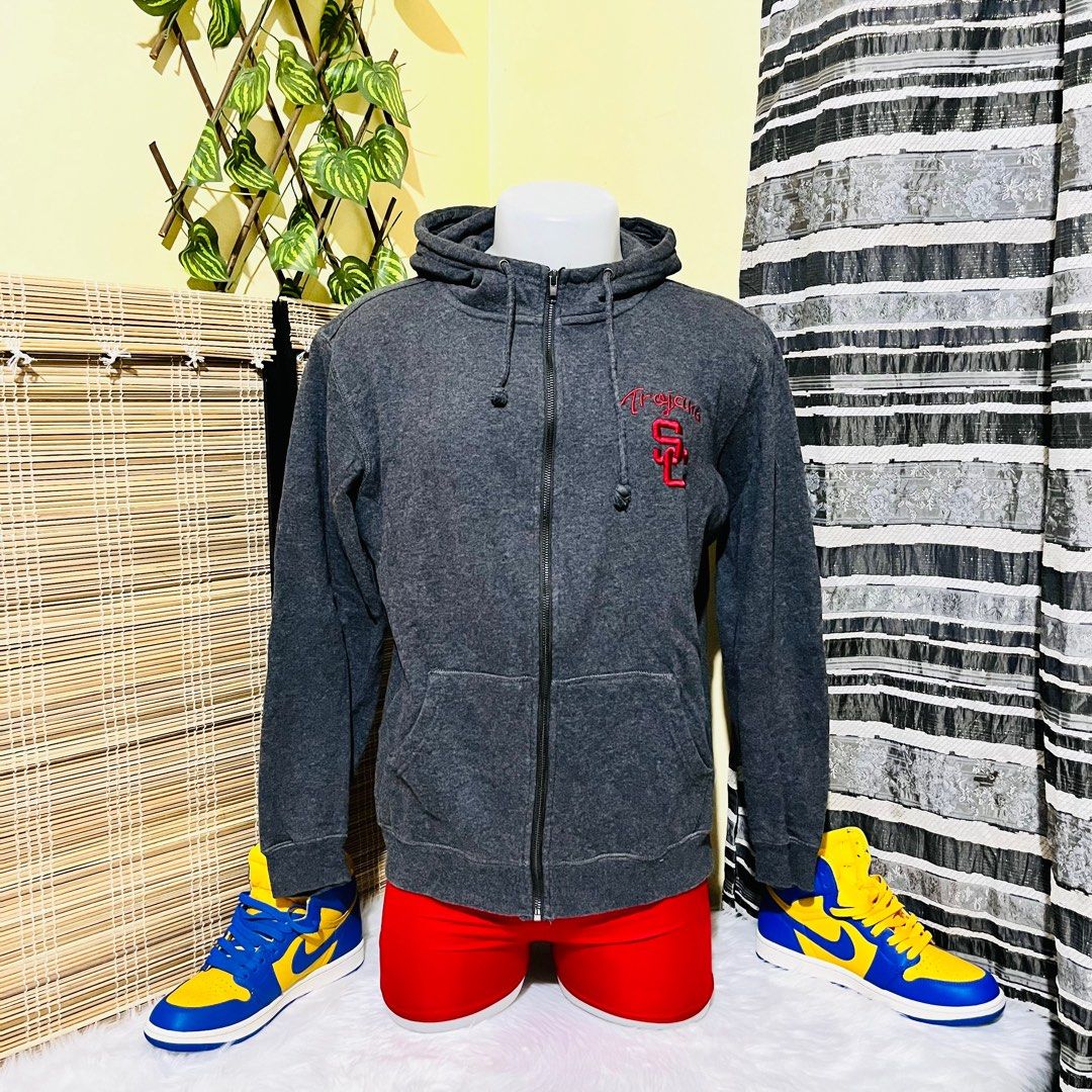 USC TEAM TROJANS CALIFORNIA EMBROIDERED ZIPPER SWEATSHIRT HOODIE JACKET VINTAGE GRAY SMALL 24x26 Men s Fashion Activewear on Carousell
