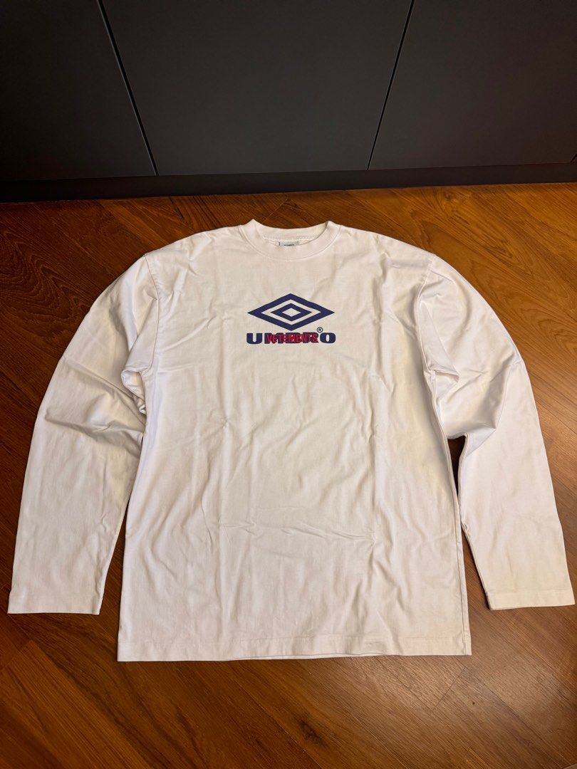 Vetements x Umbro Long Sleeve White Tee, Men's Fashion, Tops & Sets,  Tshirts & Polo Shirts on Carousell