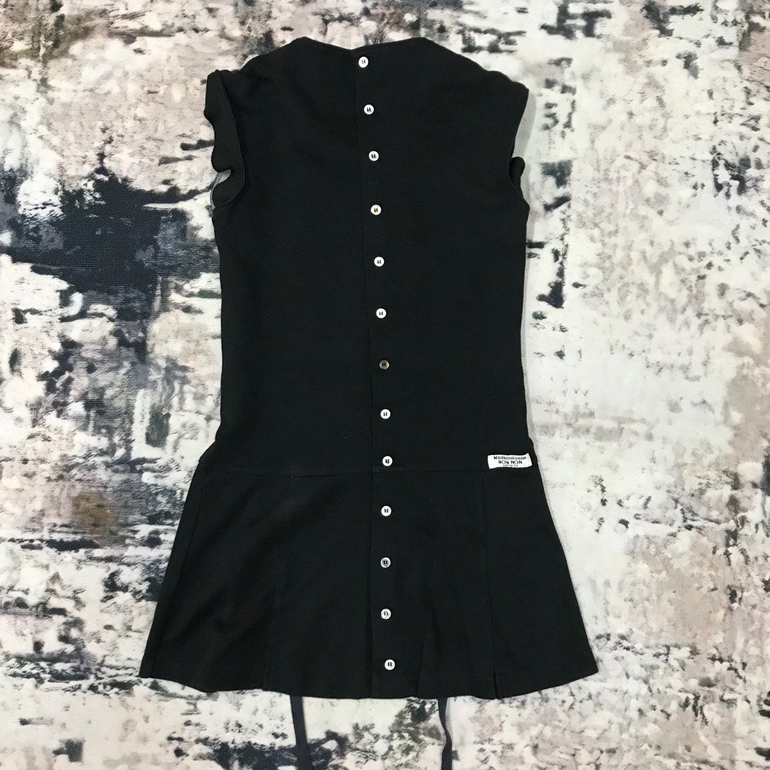 VINTAGE MADMOISELLE NON NON SPORTS ISSEY MIYAKE SLEEVELESS BACK 