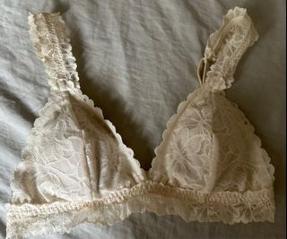 (Category: ) located in . Submitted by pauladorable (Listing ID 1317006613, Image 1). Description: .