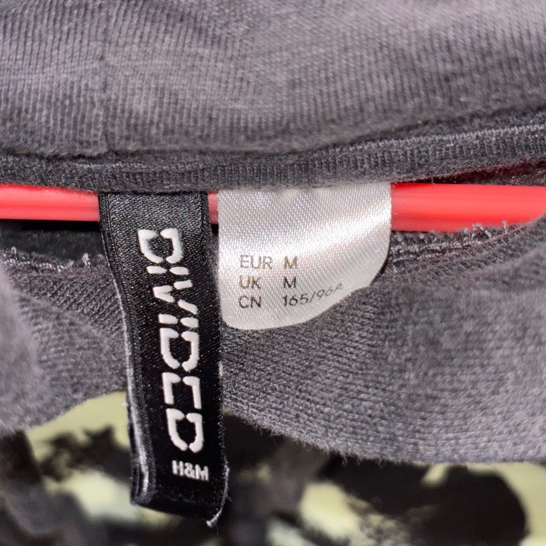 Divided brand hoodie hotsell